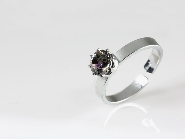 Jednoduchý prsteň s krištáľom; farba: vitrail light