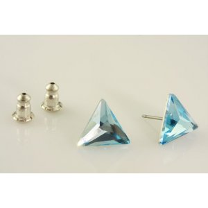 Trojuholníkové náušnice, farba: aquamarine